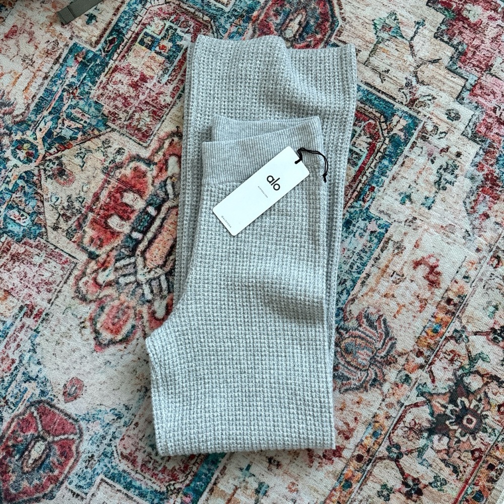 Alo Cashmere heather grey waffle knit pants NWT